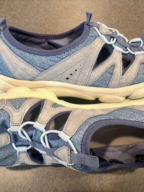 ~~Easy Spirit Women's Earthen Walking Shoes Womens 8(actual 6/7 fit)*******